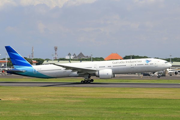 Peut-on trouver une croisière qui propose des randonnées pour découvrir les cascades en Islande?