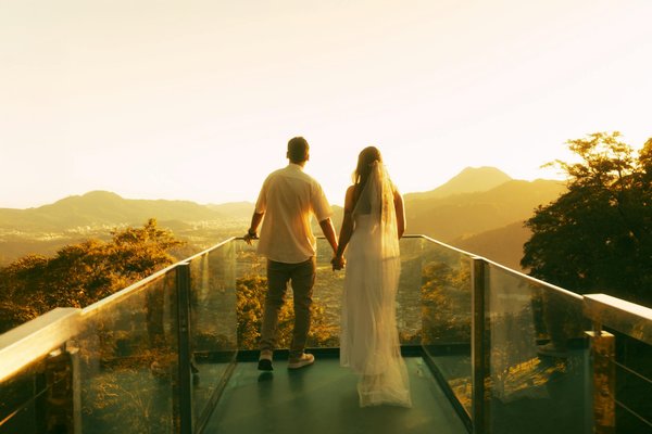 Peut-on louer une maison de vacances en Toscane avec des ateliers de peinture et des randonnées dans les vignobles?
