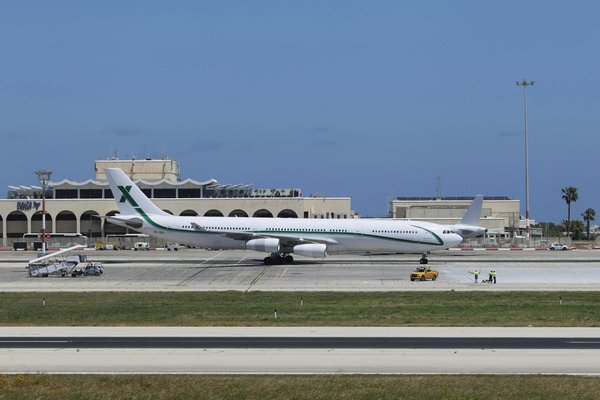 Quels sont les meilleurs itinéraires pour une randonnée dans les montagnes de Rwenzori, Ouganda?